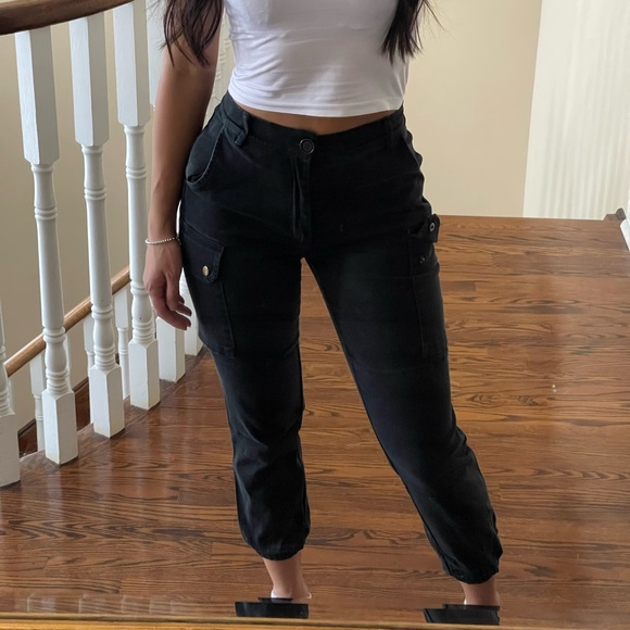 Fashionnova cargo pants - Picture 1 of 5